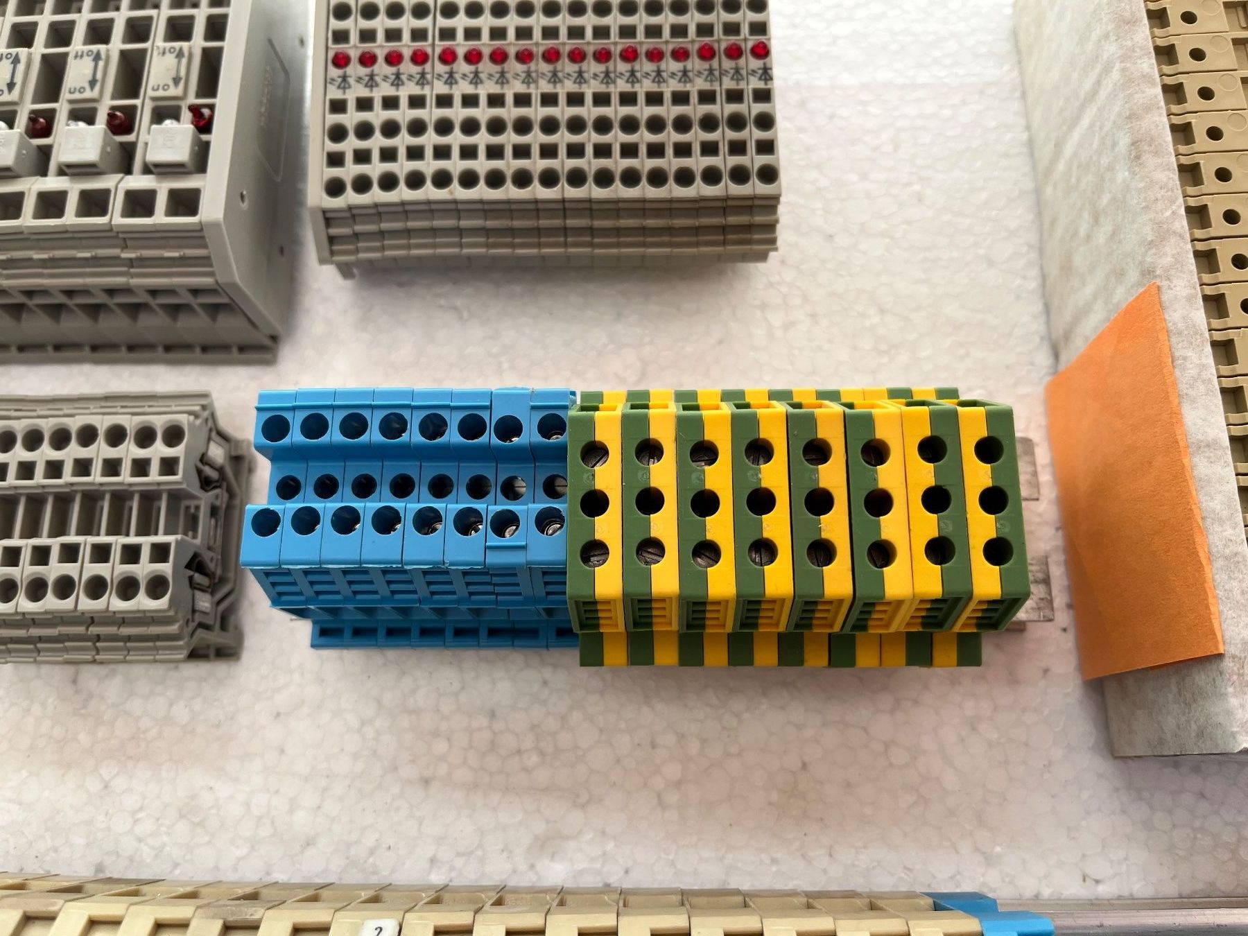 Wago Elektronikbauteile: Stapelklemmen assortiert – Neu (gemäss Beschreibung) aus Küblis von hypofacto 9