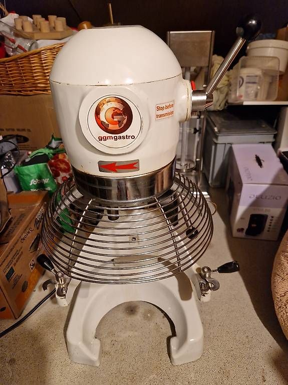 Elettrodomestici da cucina: Gastro Küchenmaschine – Usato da Leimbach TG venduto da Cornhusker 2