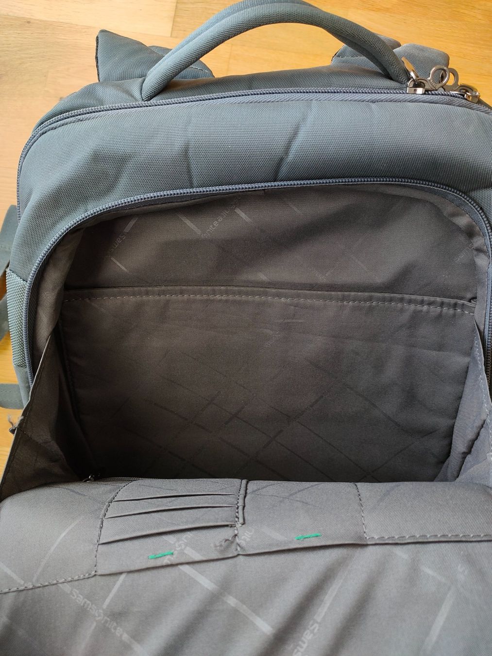Samsonite Zaini: Samsonite Rucksack mit Laptopfach – Usato da Bern venduto da ElisaMag 3