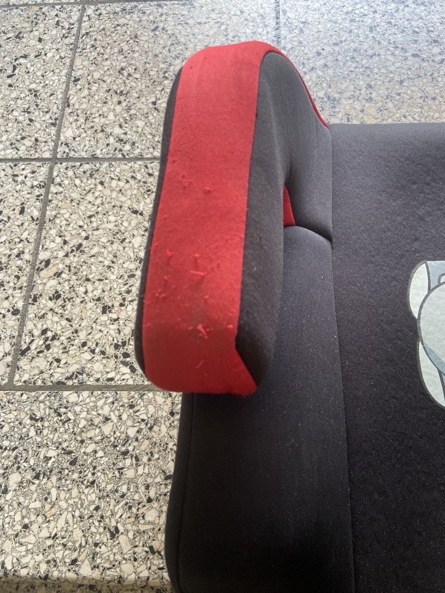 Auto-Kindersitze: Autositz Erhöhung 15-36kg  – Gebraucht aus Gossau SG von Shnizzlemanizzle 3