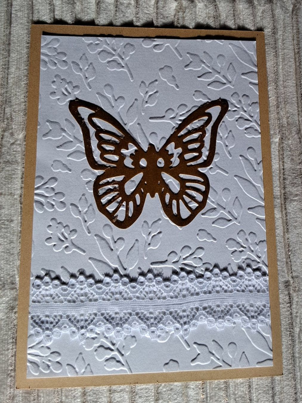 Karten: Handgemachte Grusskarte mit Schmetterling, A6 Format – Neu (gemäss Beschreibung) aus Rüegsbach von hpl02