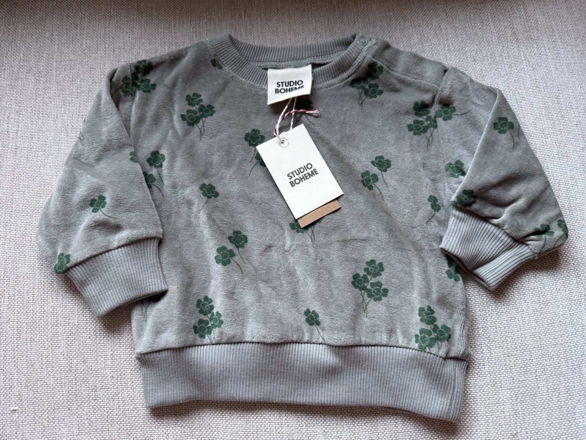 Pulls et sweat-shirts: Pullover Studio Boheme Gr. 12M – Neuf avec emballage d'origine à Meilen par NHirs96
