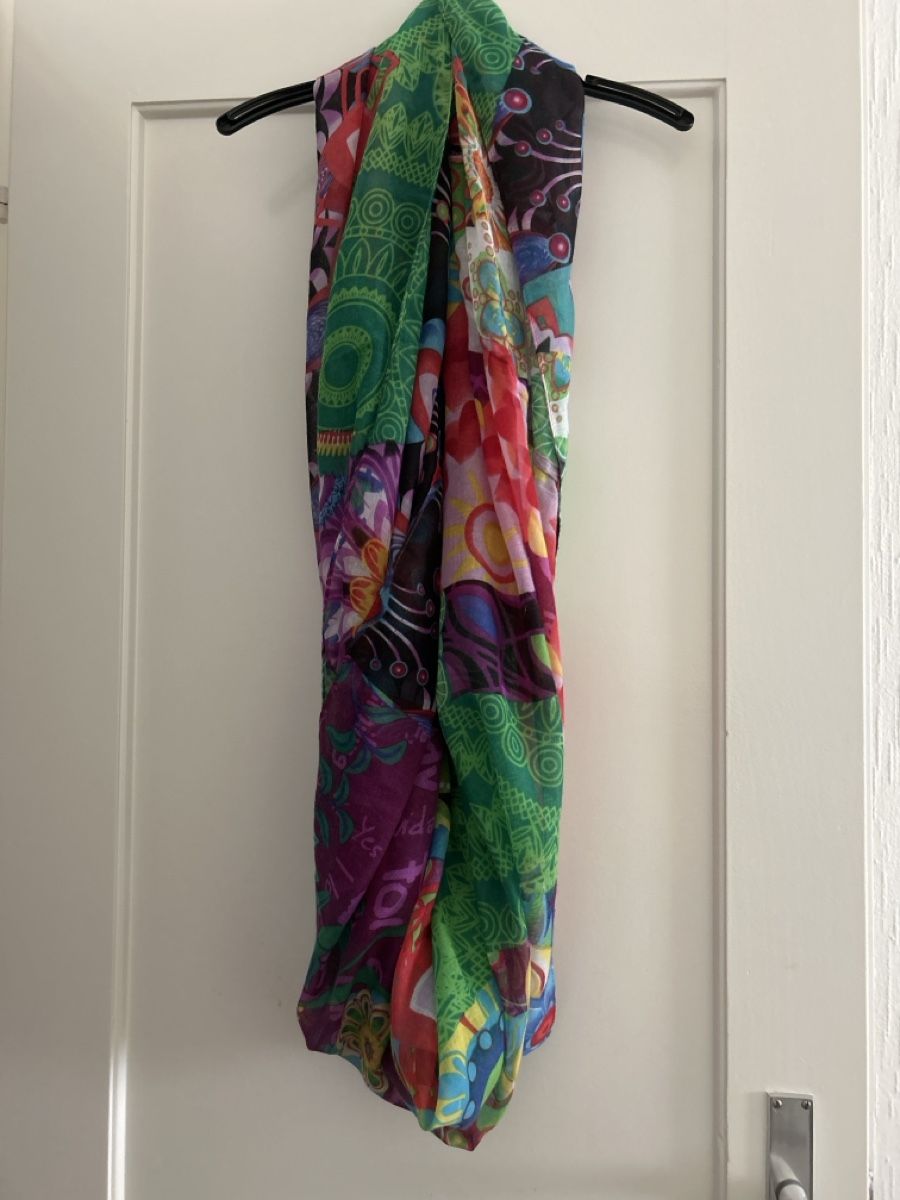 Desigual Foulards, Tücher & Schals: Foulard / écharpe - DESIGUAL  – Gebraucht aus Savigny von Althea0202 1