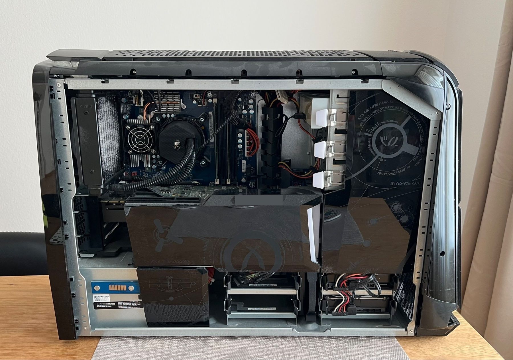 Alienware PCs: Alienware Aurora R3 Gaming PC - DEFEKT – Defekt aus Stäfa von