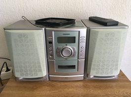 Stereoalage Grundig mit Boxen