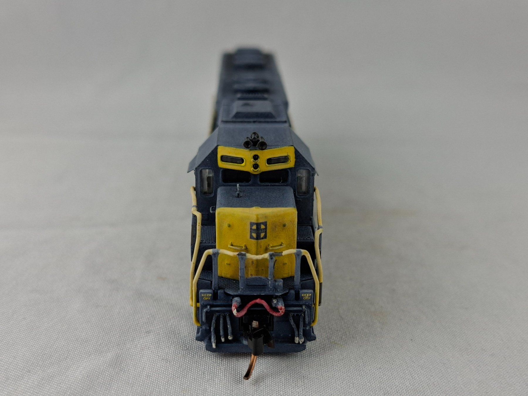 Modellini di ferrovie: Kato Santa Fe SD40-2 (DL) – Usato da Birr venduto da waruco 1