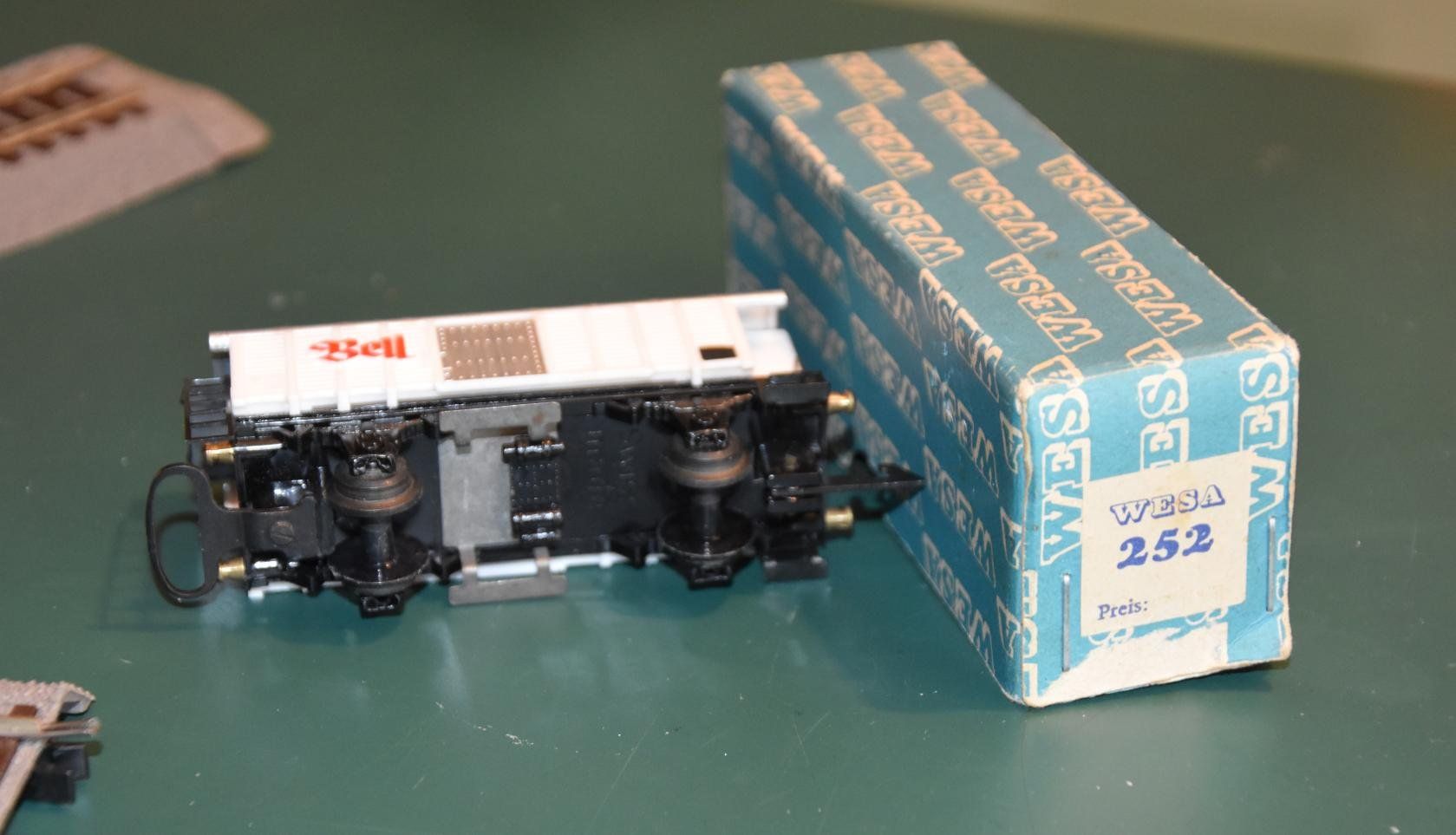 Wesa Modelleisenbahnen: Bell Güterwagen WESA – Gebraucht aus Liestal von estreiter 1