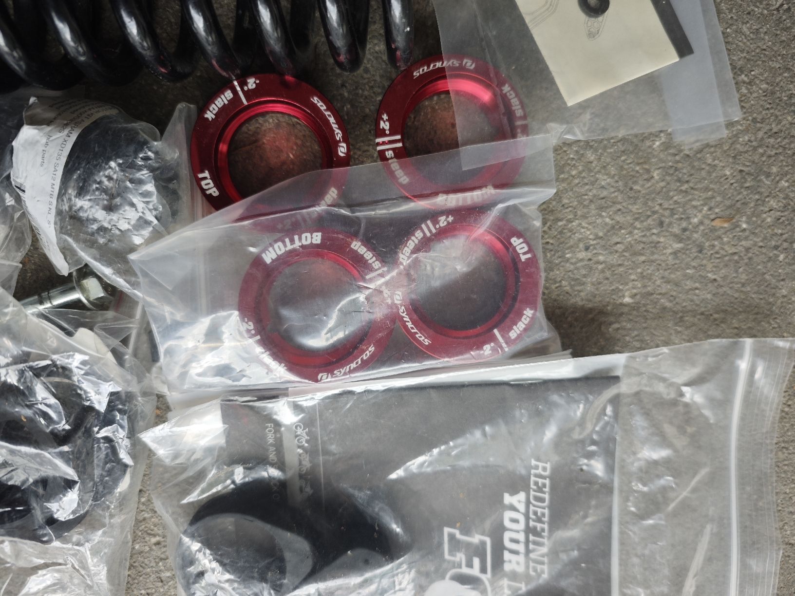 Fox Ersatzteile: Veloteile Fox Dämpferfedern RaceFace e13 Pump Set  – Gebraucht aus Chur von Edina1994 5