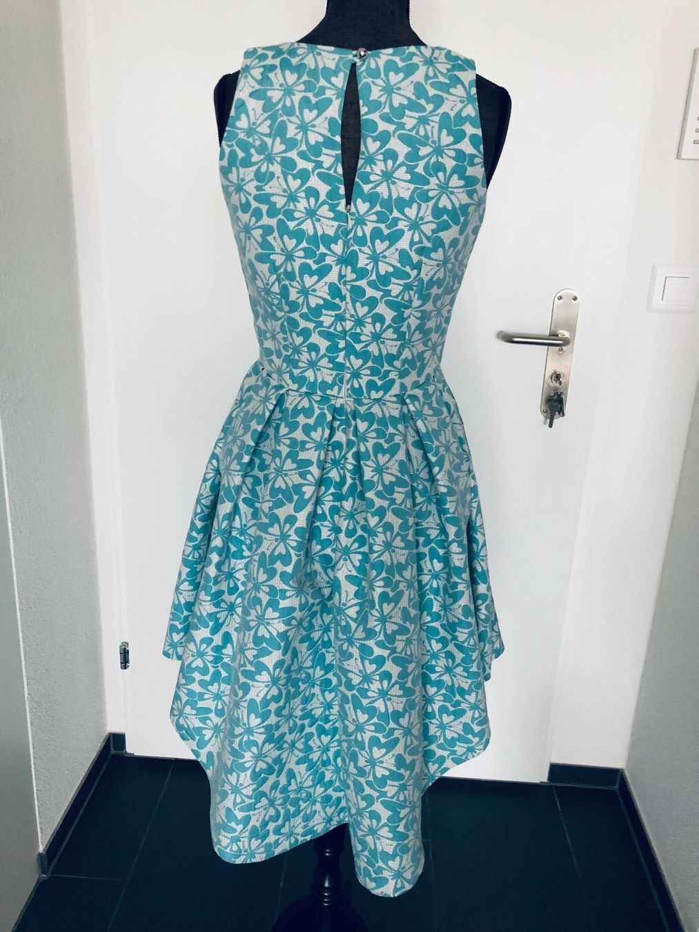Kleider: Wunderschöne Kleid - Atelier – Neu (gemäss Beschreibung) aus Winkel von Luxtime 2