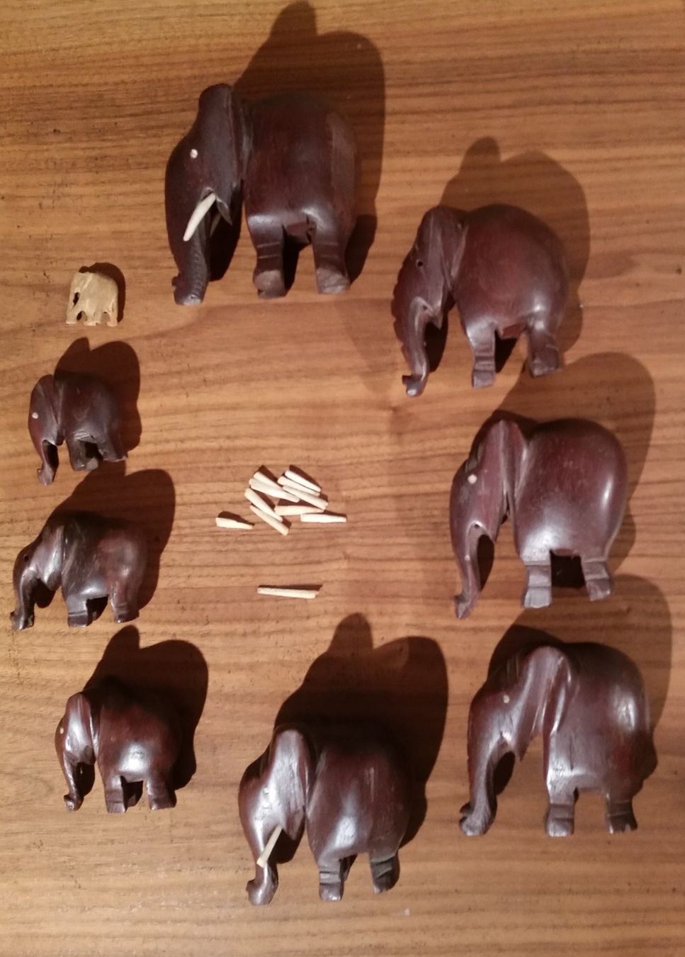 Statuette: lot de statuettes africaines – Usato da Sion venduto da bene123 7