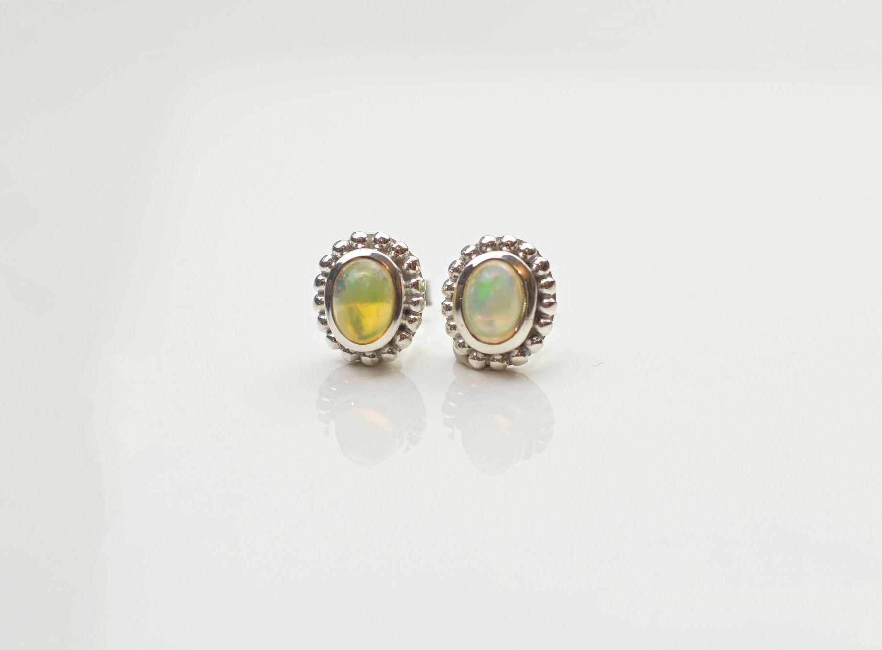 Boucles d'oreille: Ohrstecker Opal & Silber 925 (13810) – Neuf avec emballage d'origine à Effretikon par Joiarte