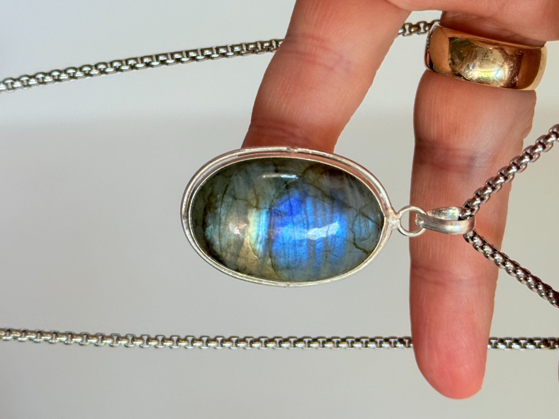 Catenine: Pendentif Labradorite , chaîne longue élégante – Nuovo e nell'imballaggio originale da Genève venduto da AWWA 9