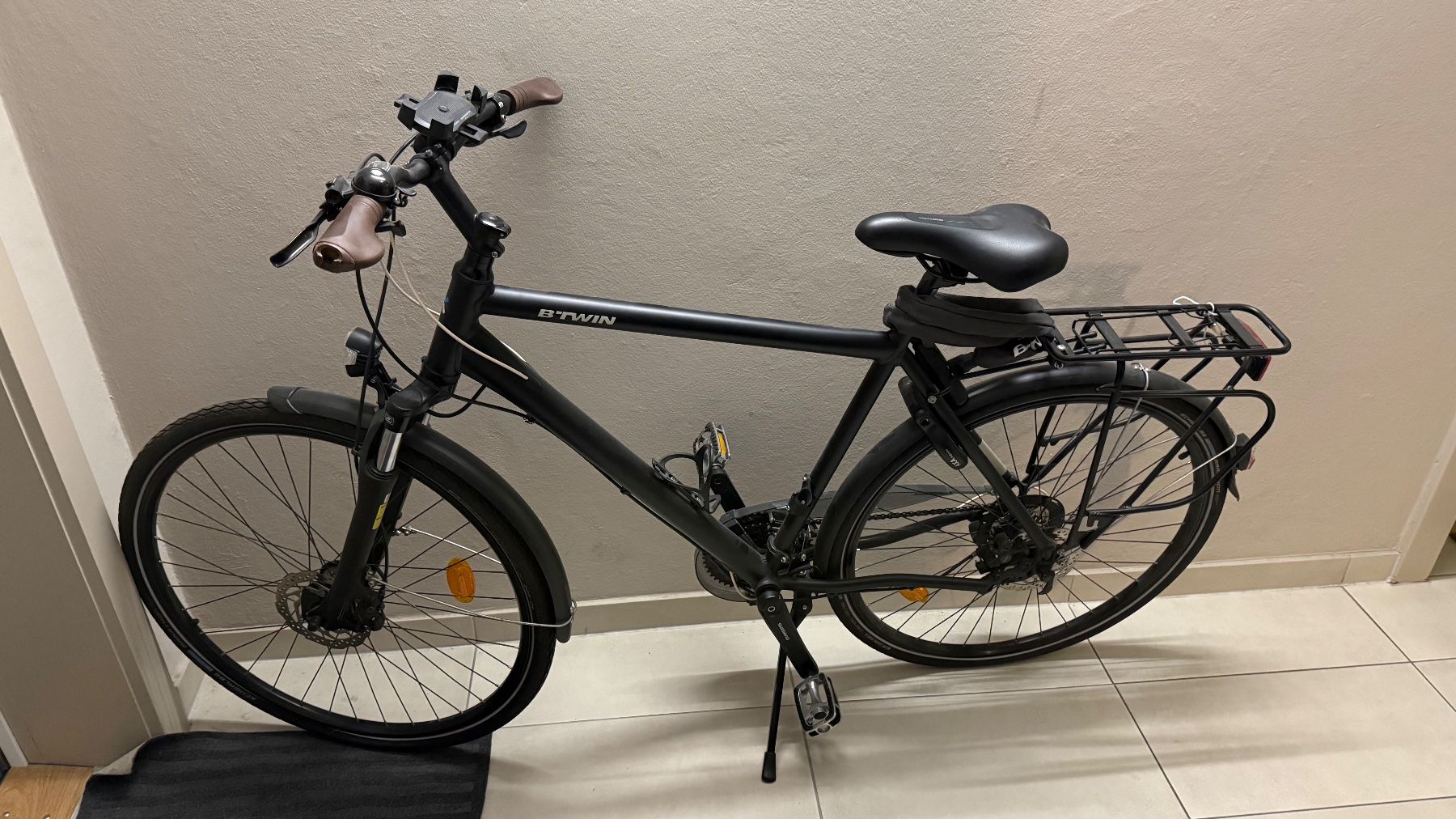 Decathlon Biciclette: Vélo avec accessoires – Usato da Genève venduto da dev_7mx7 3
