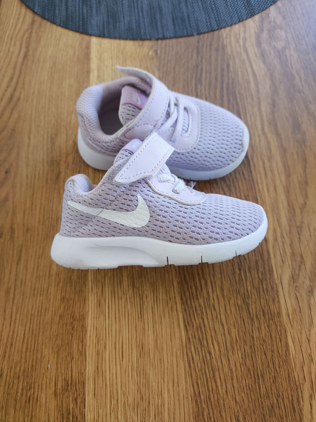 Nike Scarpe per ragazzi: Nike Lauflernschuhe, Grösse 19.5 – Usato da Gunzgen venduto da blue_mind
