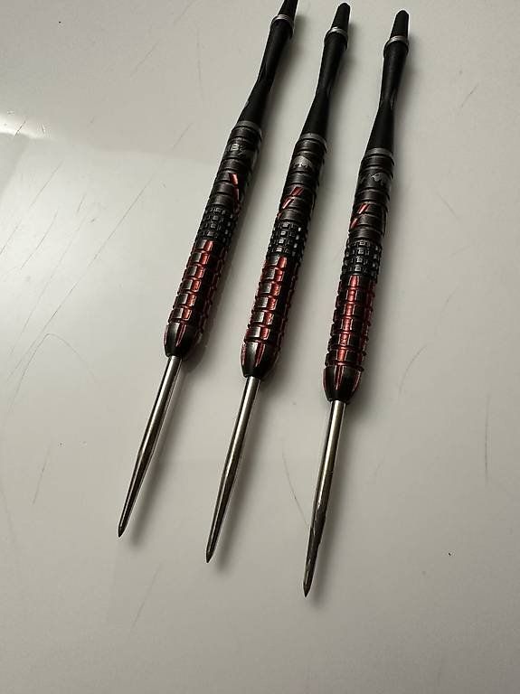 Freccette: Dartpfeile Michal Smith Defiant 23g – Usato da Ebmatingen venduto da Svenushka 1