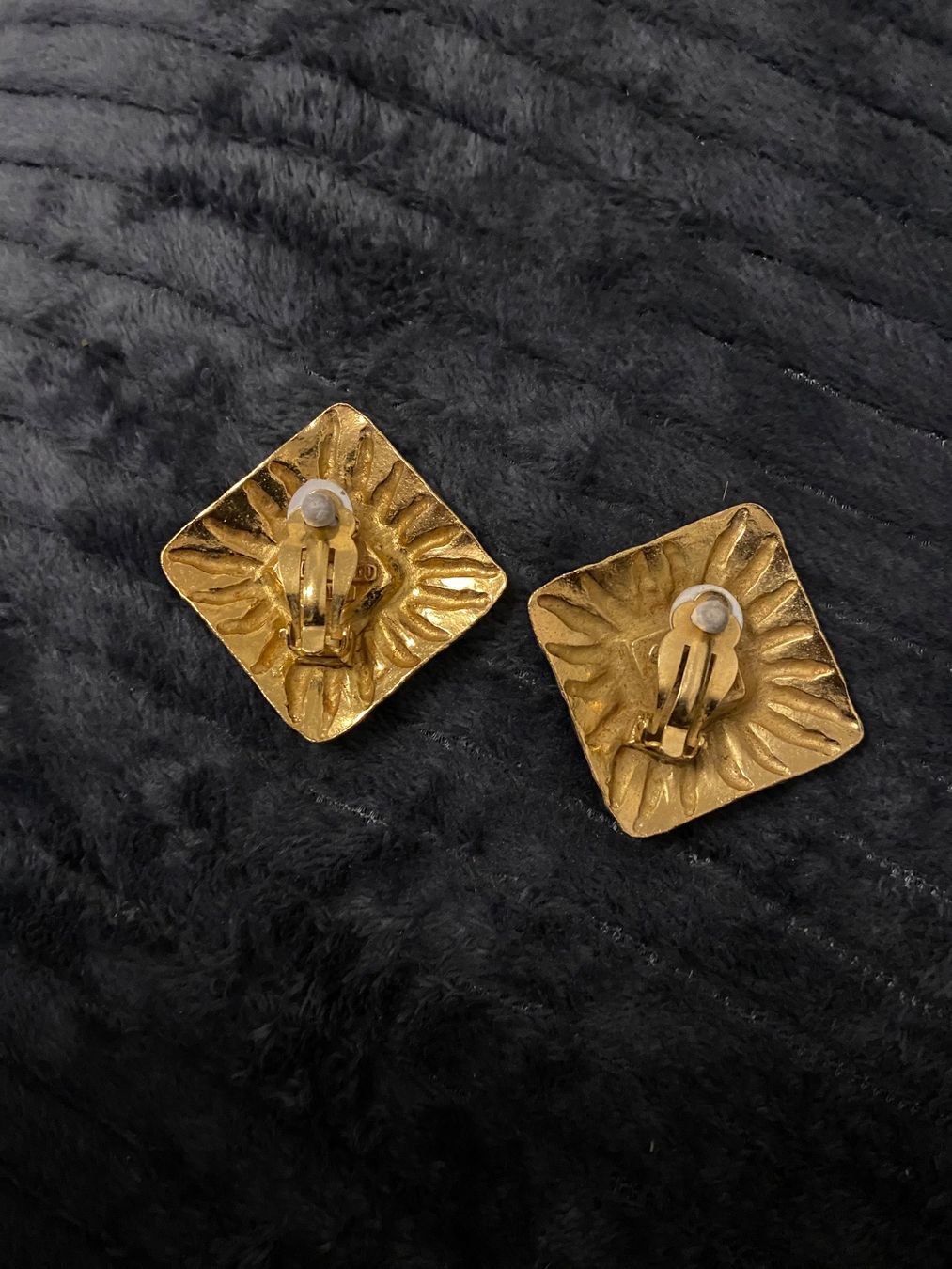 Ohrringe & -stecker: Boucle d’oreille Jean Patou – Gebraucht aus Montreux von Perledor 5