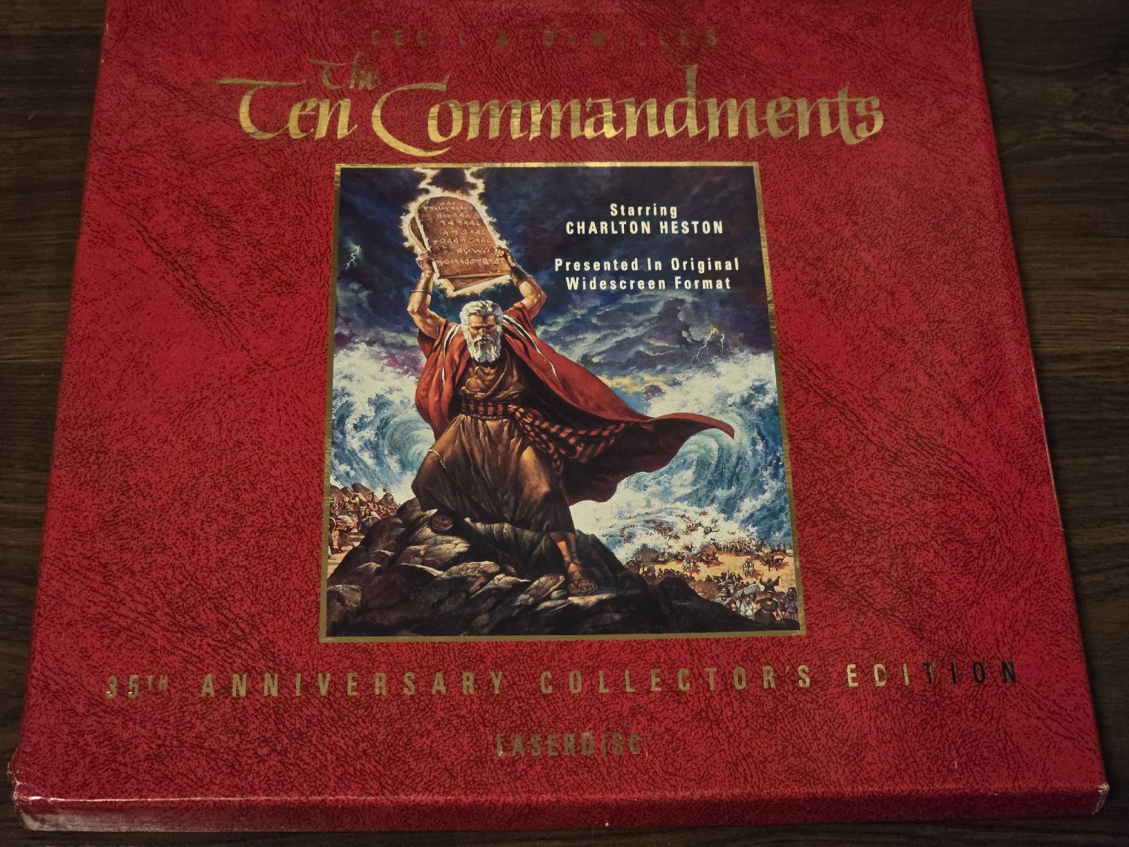 Tutti i DVDs: The Ten Commandments Laserdisc - box set Charlton Heston – Usato da BADEN venduto da Sprinz