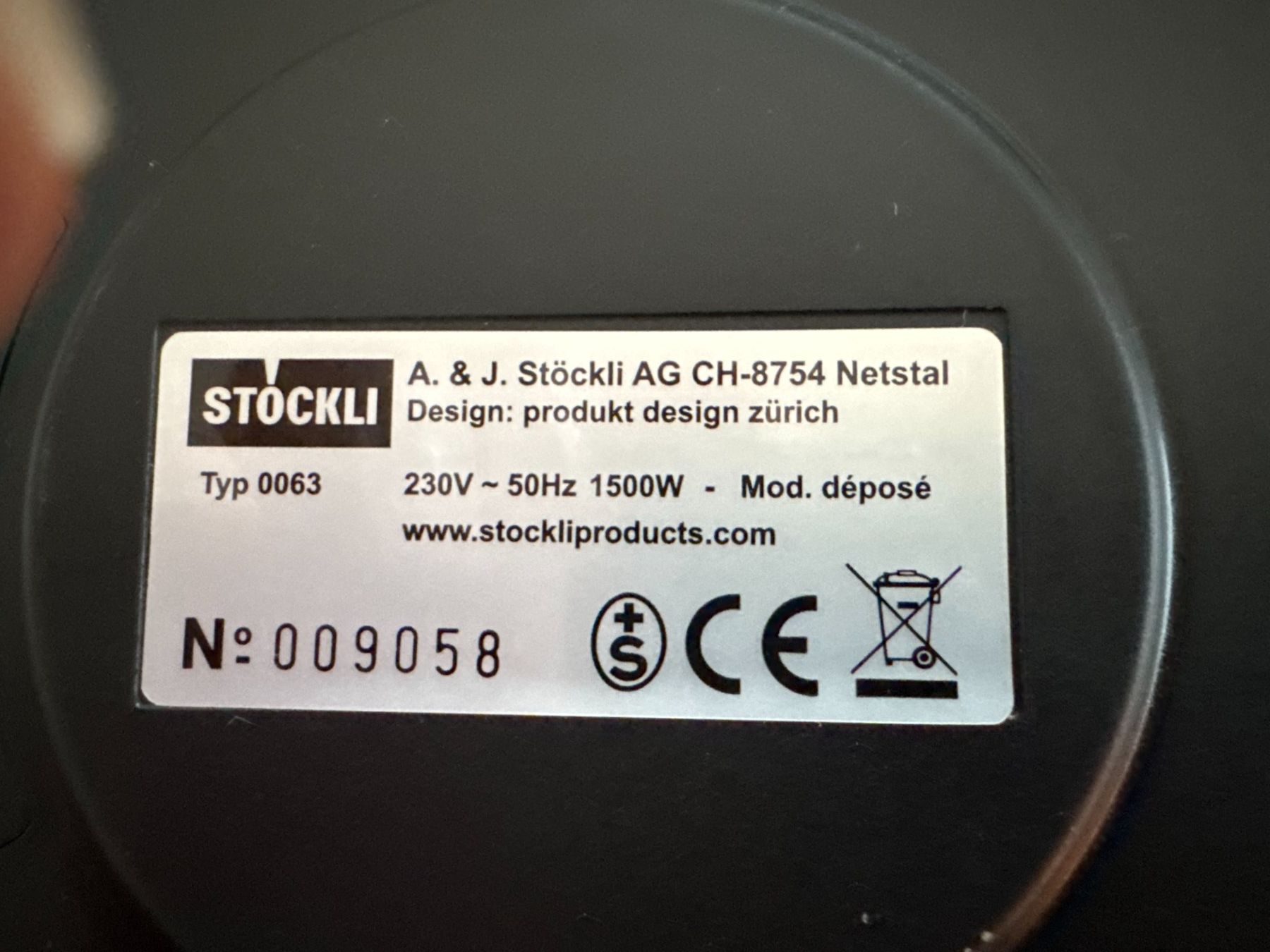 Set di piatti: Stöckli Raclette-Ofen & 8 schwarze Teller – Usato da Gais venduto da mmu_bl6k 4
