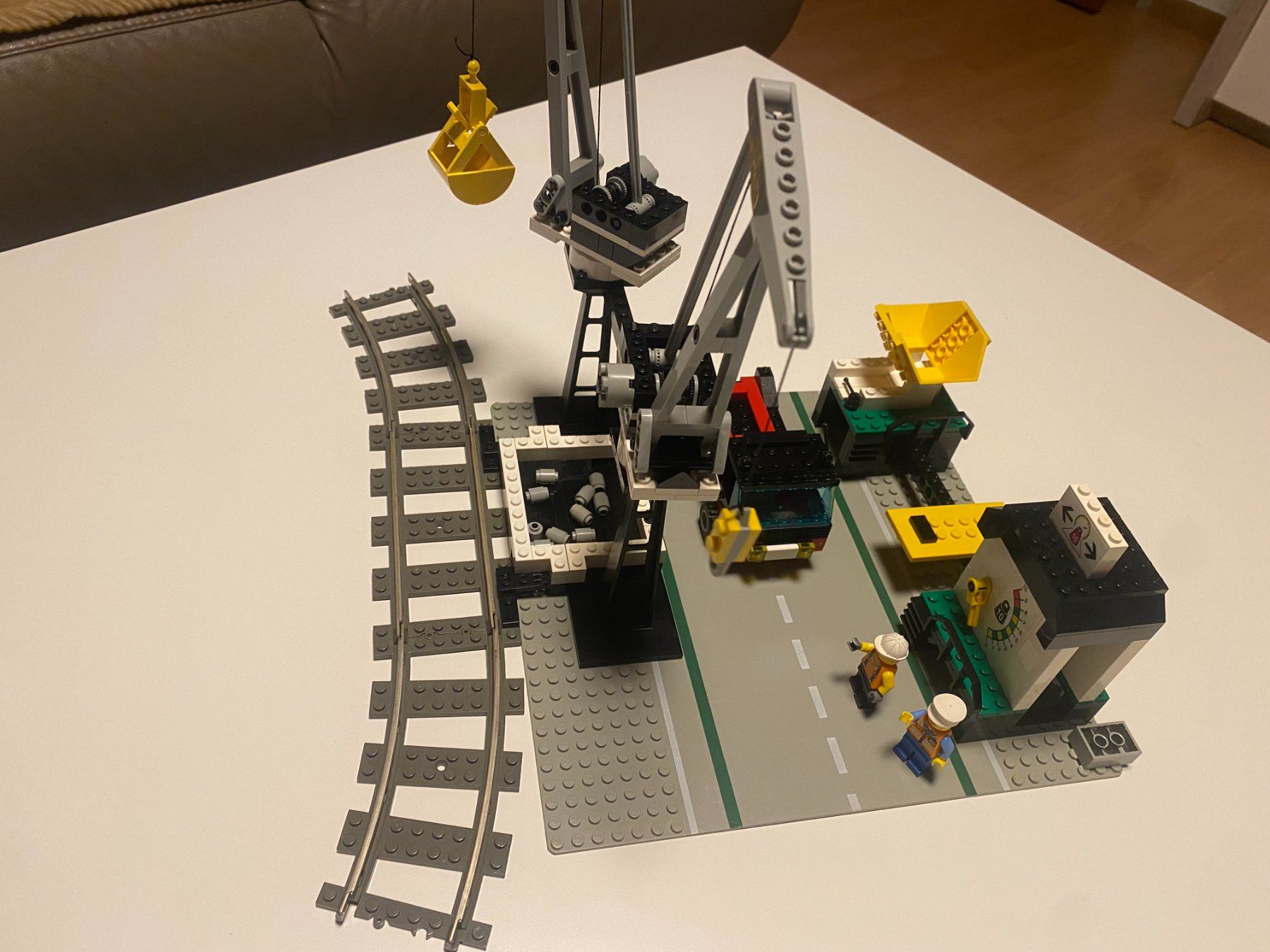Lego Giocattoli: LEGO - EISENBAHN - GÜTERVERLADESTATION – Usato da Gelterkinden venduto da ajdt4 3
