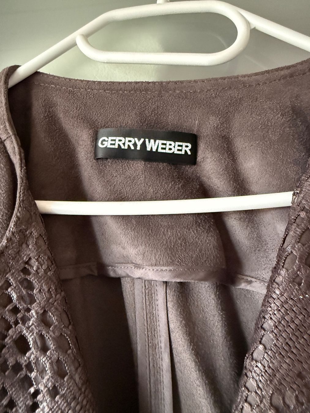 Gerry Weber Giacche: Wunderschöne Jacke von Gerry Weber neu – Usato da Altishofen venduto da UrsulaP0102 1