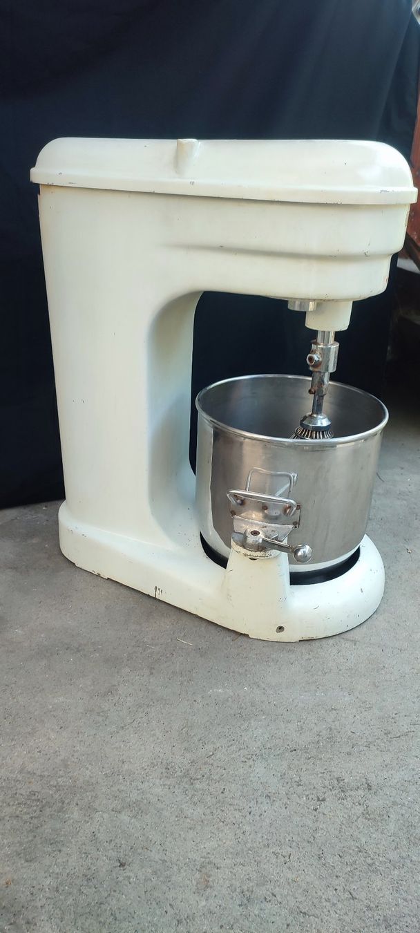 Tutte le macchine: Teigmaschine Fritz Studer – Usato da Siselen BE venduto da hibiskus09