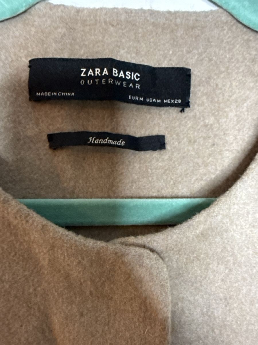 Zara Cappotti: Classy Beige Winter Coat - Zara Basic - Women's Size M – Usato da Effretikon venduto da lio_gjr8 1