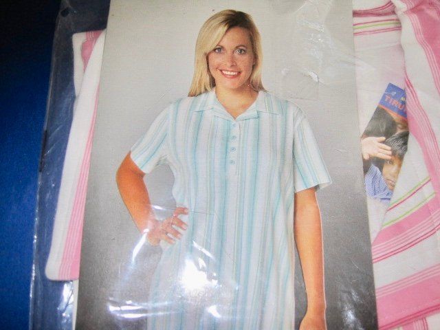 Migros Negligees & Pigiami: CHEMISE DE NUIT NEUVE – Nuovo e nell'imballaggio originale da Murten venduto da Selliot 1