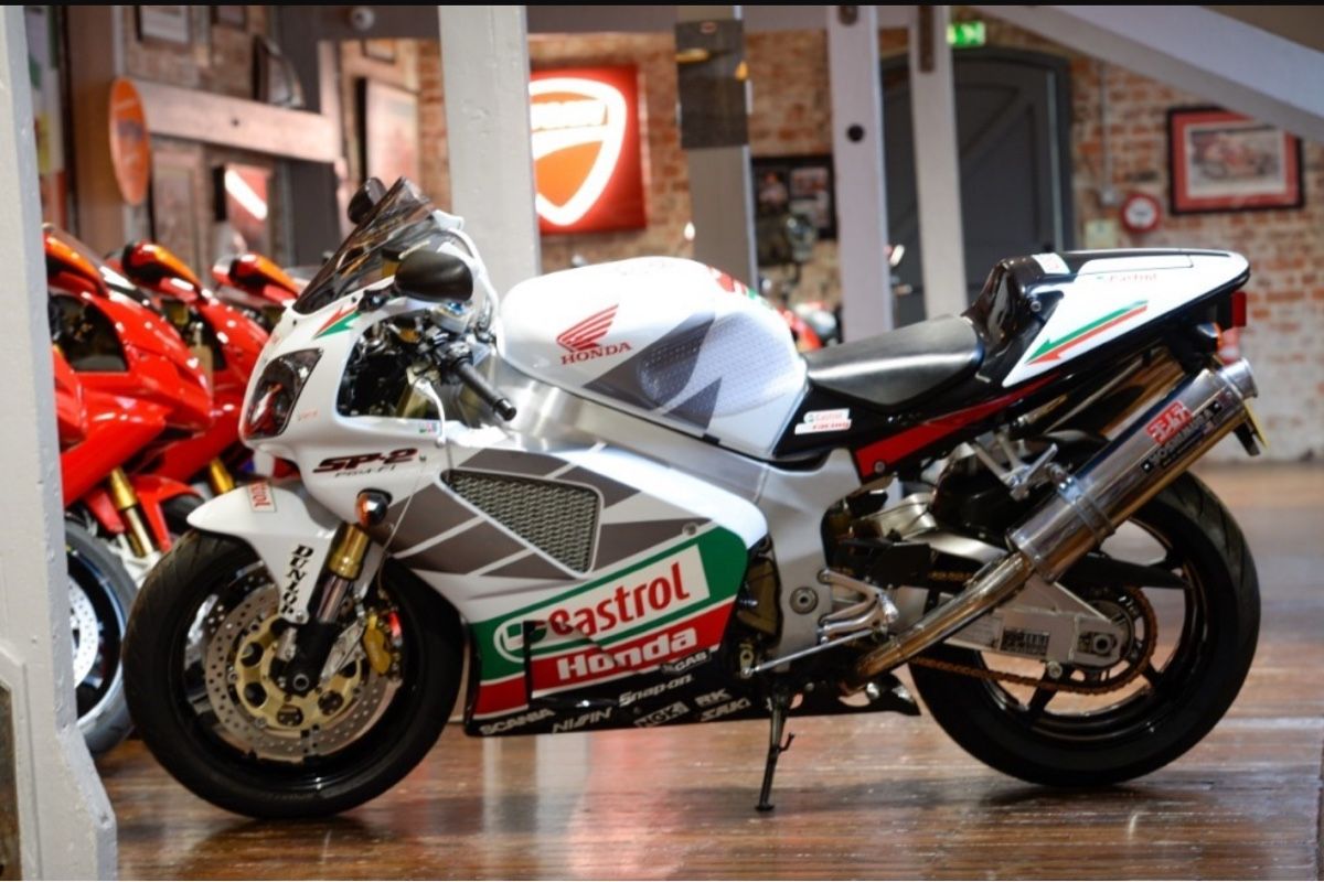 Honda Strasse: Honda VTR 1000 SP-2 einmalig – Neu (gemäss Beschreibung) aus Kerzers von ai1_52j5