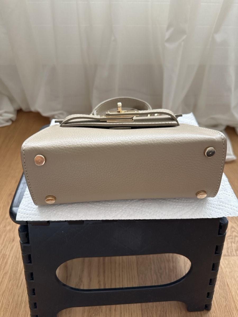 Sacs femmes: Leder Handtasche – D'occasion à Zug par life-style0202 2