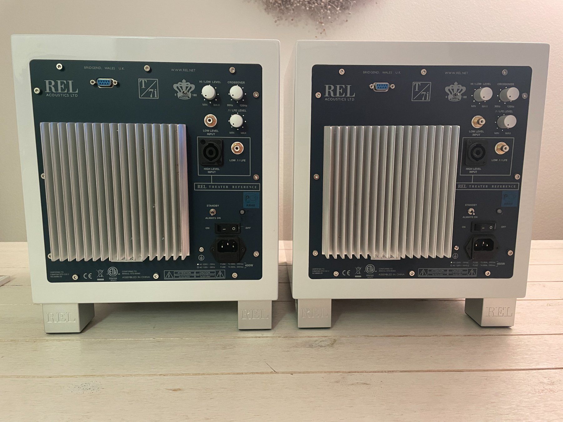 Lautsprecher: 1 X REL T7i Active Subwoofer weiss – Gebraucht aus Luzern von wnif 3