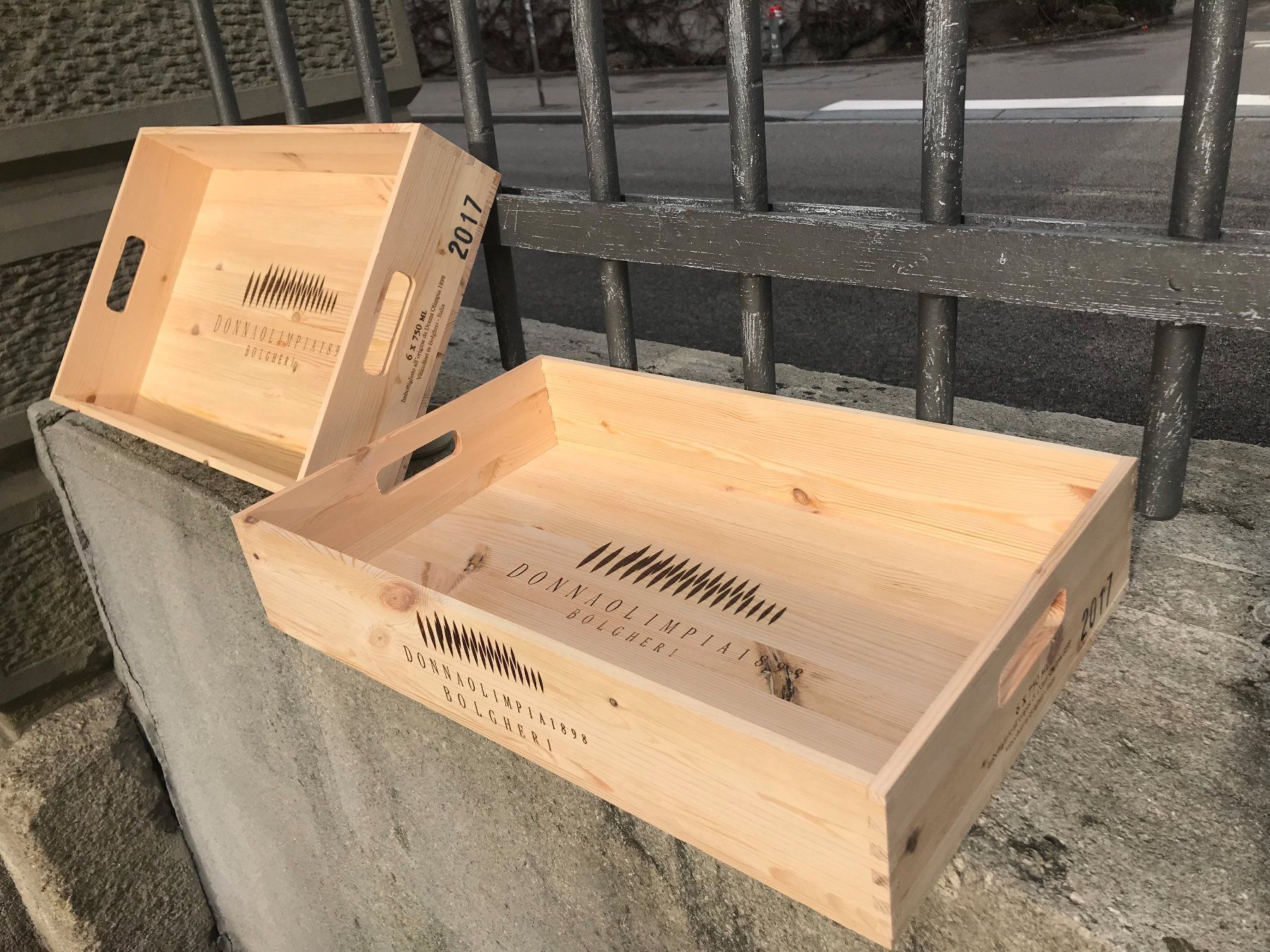 Autres: schönes Serviertablett Weinkiste – D'occasion à Zürich par atlantis77