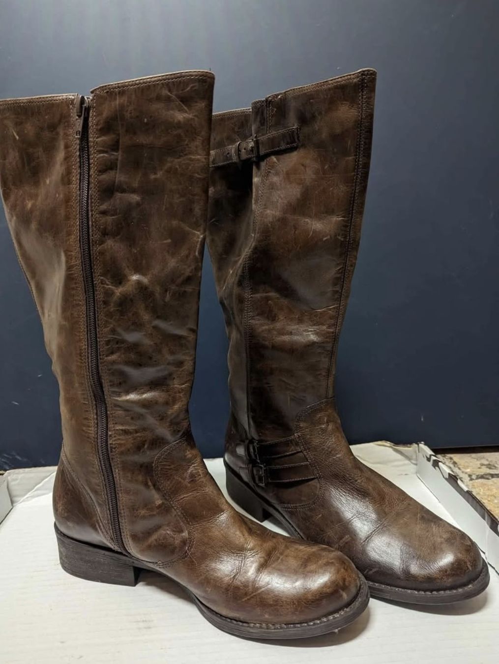 Scarpe da donna: Brown Leather Boots Size 7 👢 – Usato da Zürich venduto da abo_k8dd