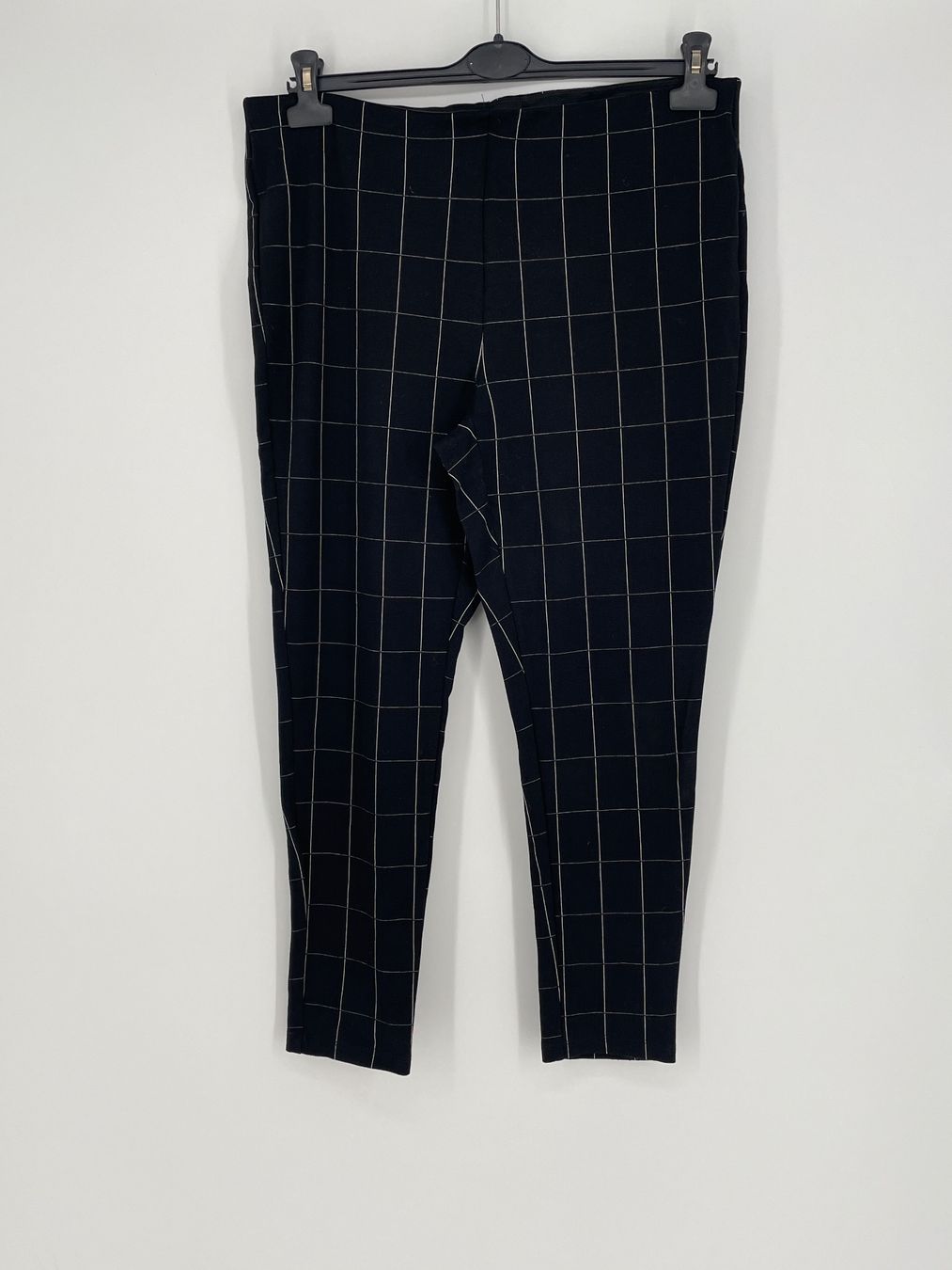 Hosen: Hose/ Leggins Gr. L Esmara – Gebraucht aus Auenstein von moin.