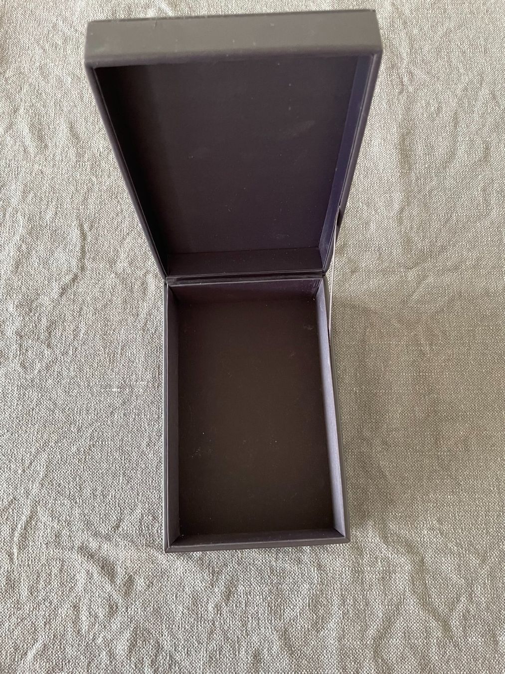 Sonstige Dekorationen & Accessoires: Boîte Guerlain vide – Gebraucht aus Petit Lancy von gil_hr6v 1