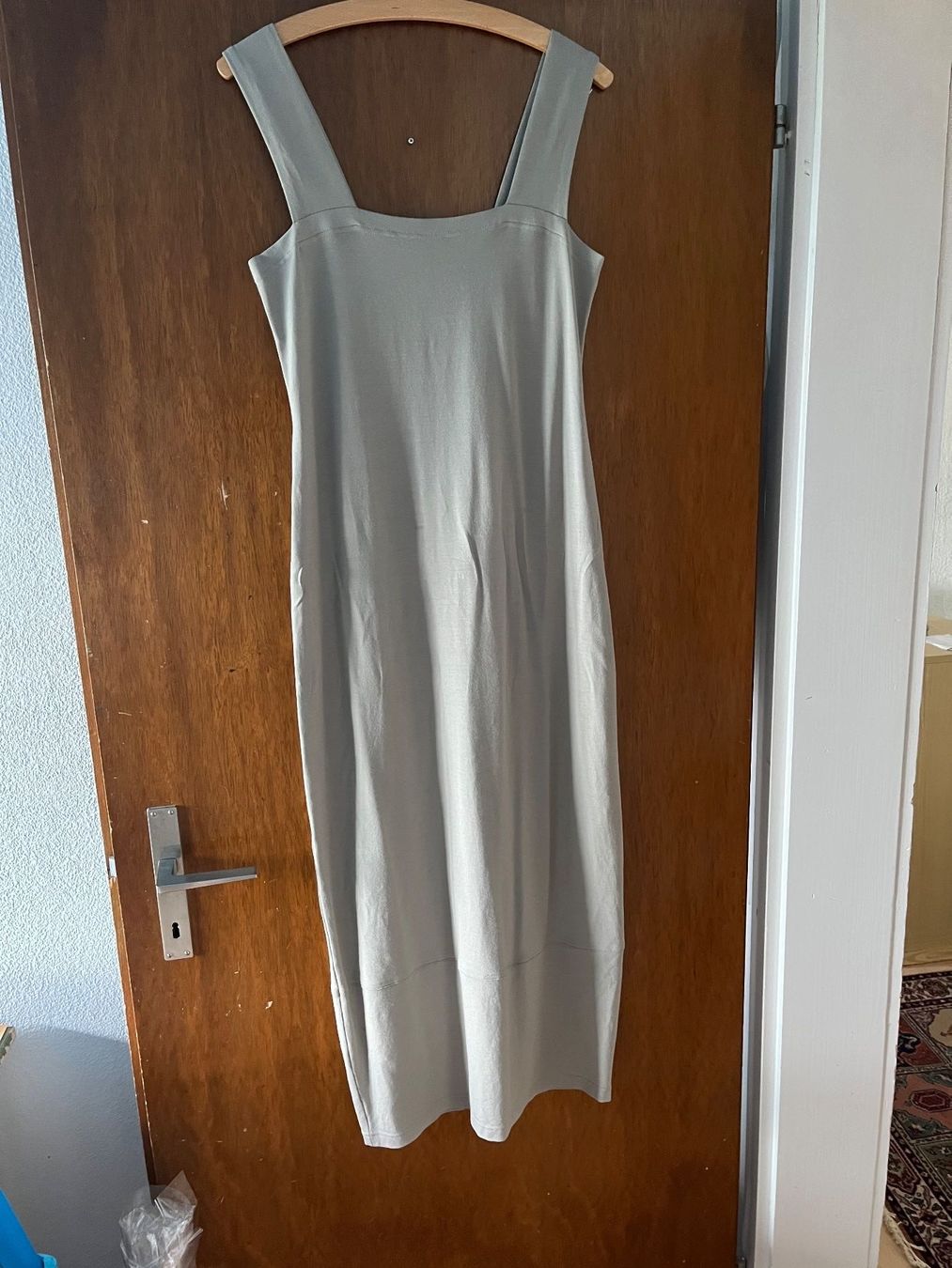 Vestiti: beiges Trägerkleid – Usato da Würenlos venduto da Schnudi10 1
