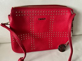 Rote DKNY Ledertasche mit Nieten