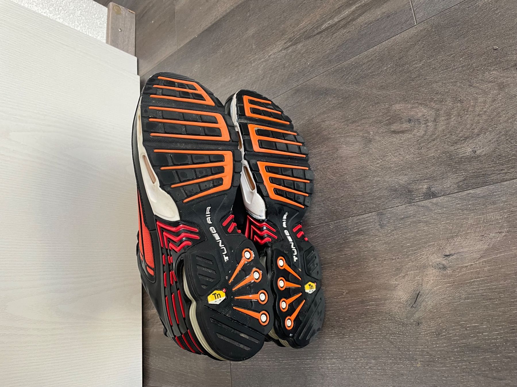 Nike Scarpe da uomo: Nike TN – Usato da Dompierre FR venduto da matmath 5