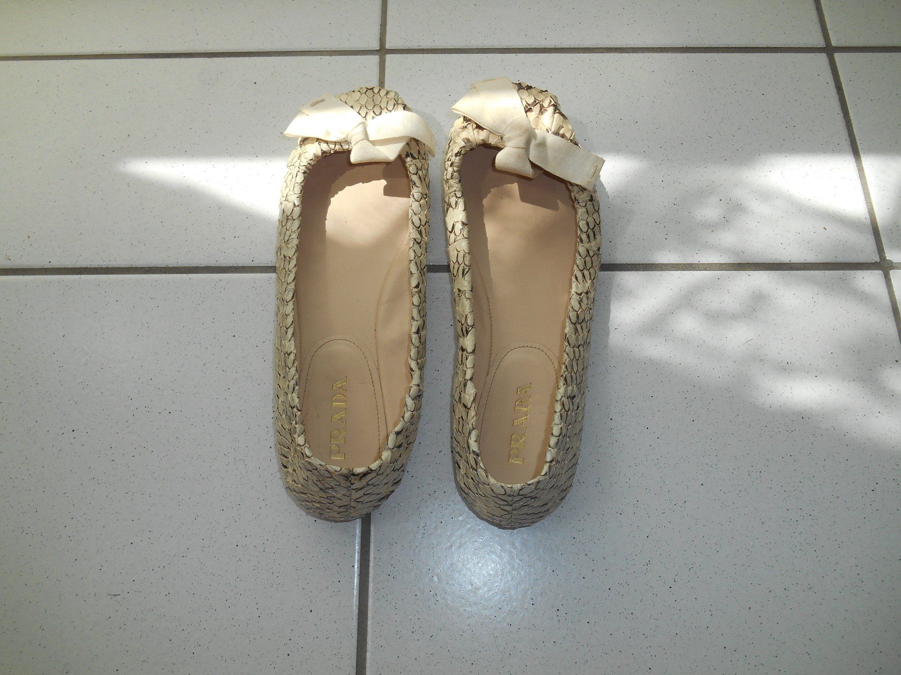 Prada Chaussures femmes: Original Prada Ballerina Grösse 37.5 – D'occasion à Basel par Birs868 2