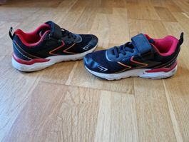 Turnschuhe 