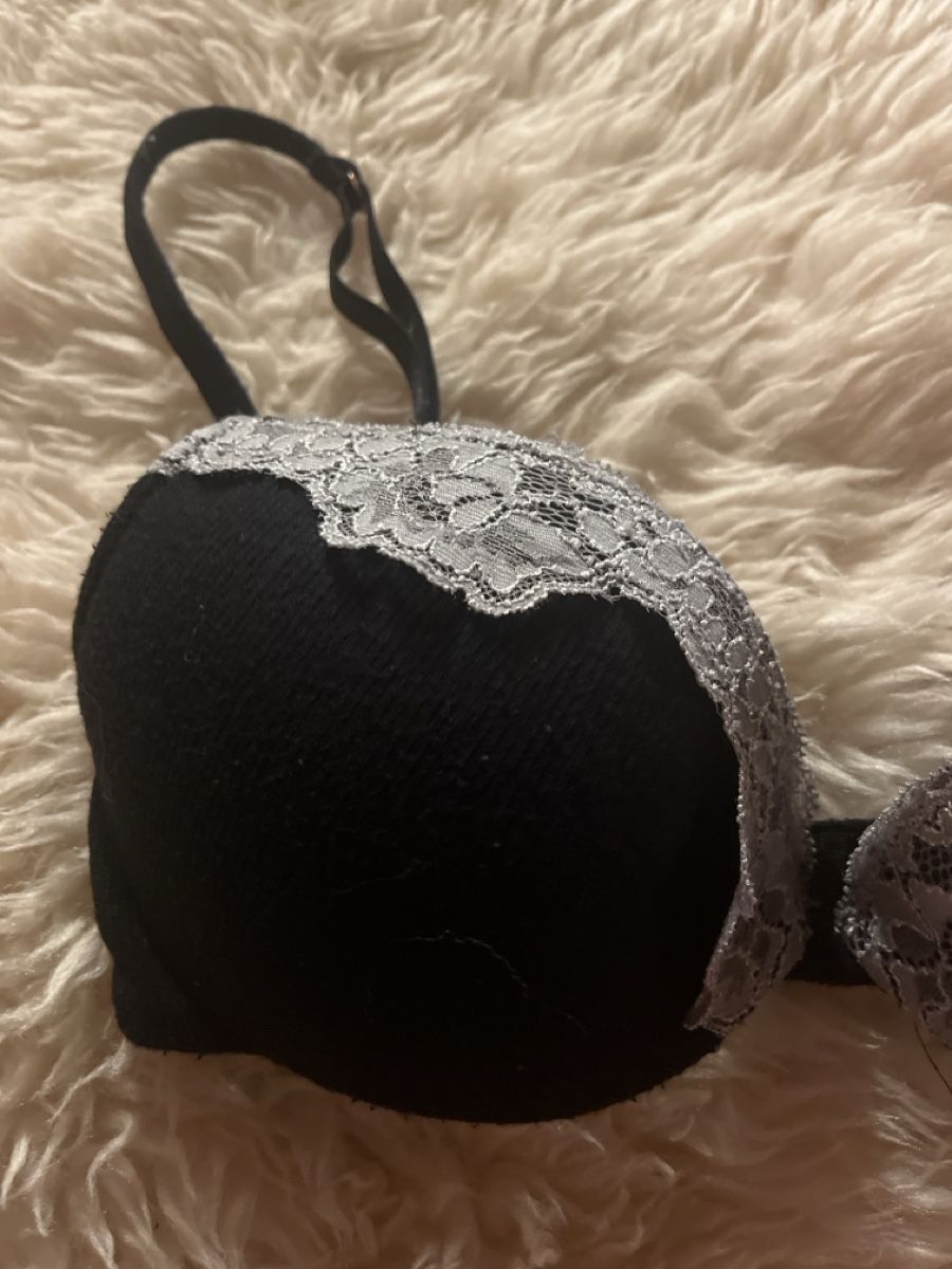 Intimissimi Biancheria intima: Intimissimi black Bra with lace – Usato da Rüschlikon venduto da ant_5v7g 1