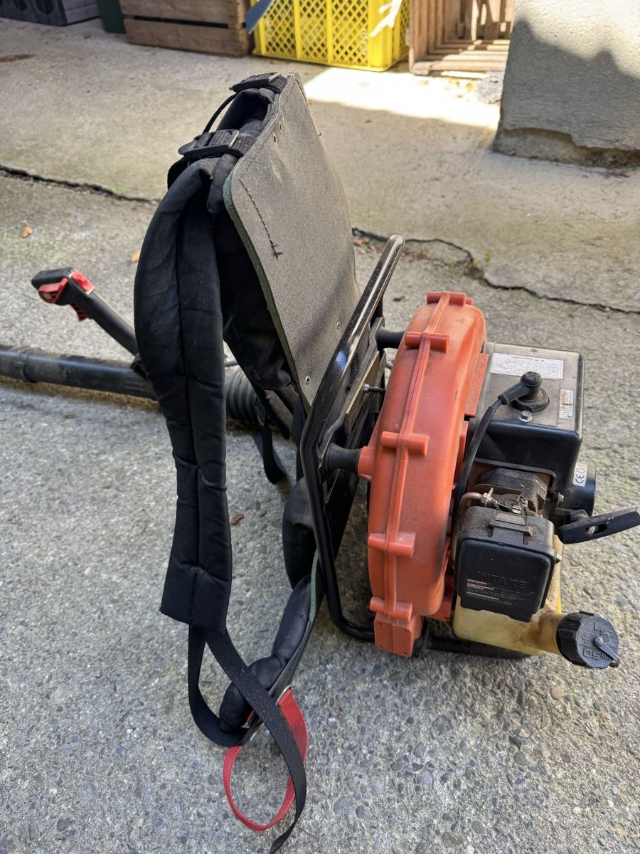 Husqvarna Soffiatori & Aspiratori per foglie: Husqvarna Laubbläser – Usato da Wolfhausen venduto da Schbubi 1