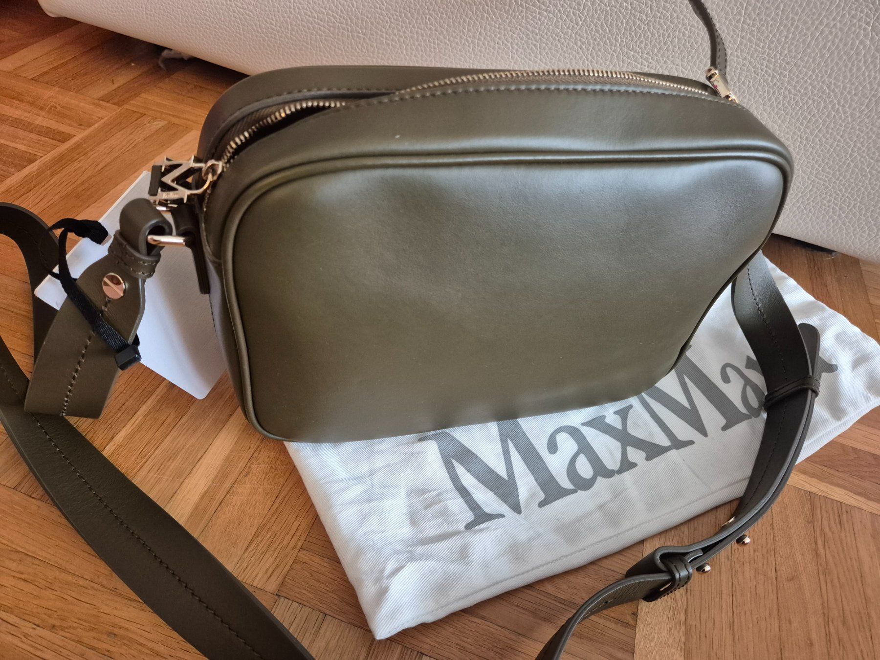 Max Mara Taschen für Damen: Wunderschöne Umhängetasche von MaxMara !!! – Neu und originalverpackt aus Flühli LU von Conny_88 6