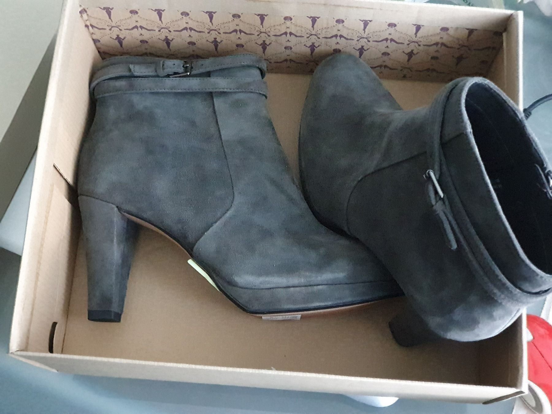 Damenschuhe: Leder Stiefeletten Gr. 41 neu – Neu und originalverpackt aus Thalwil von Coco2025