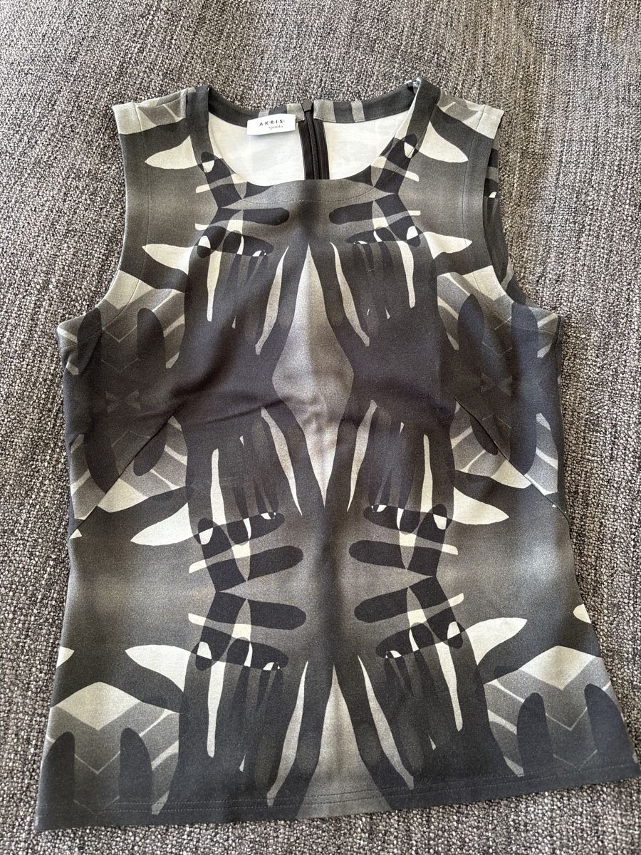 Akris Top: A-K-R-I-S Top Gr. 36 ungetragen – Nuovo e nell'imballaggio originale da Seltisberg venduto da fam_g7bq