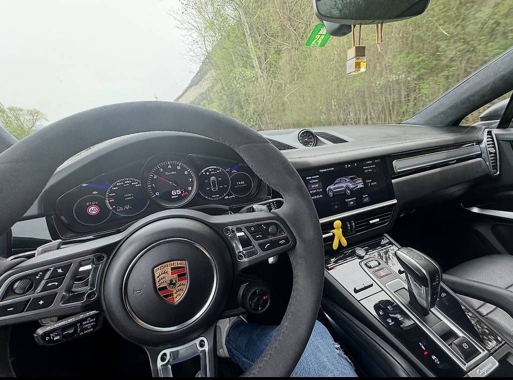 Automobili: Porsche Cayenne Coupé TURBO  – Usato da Rechy venduto da PazaracN 3