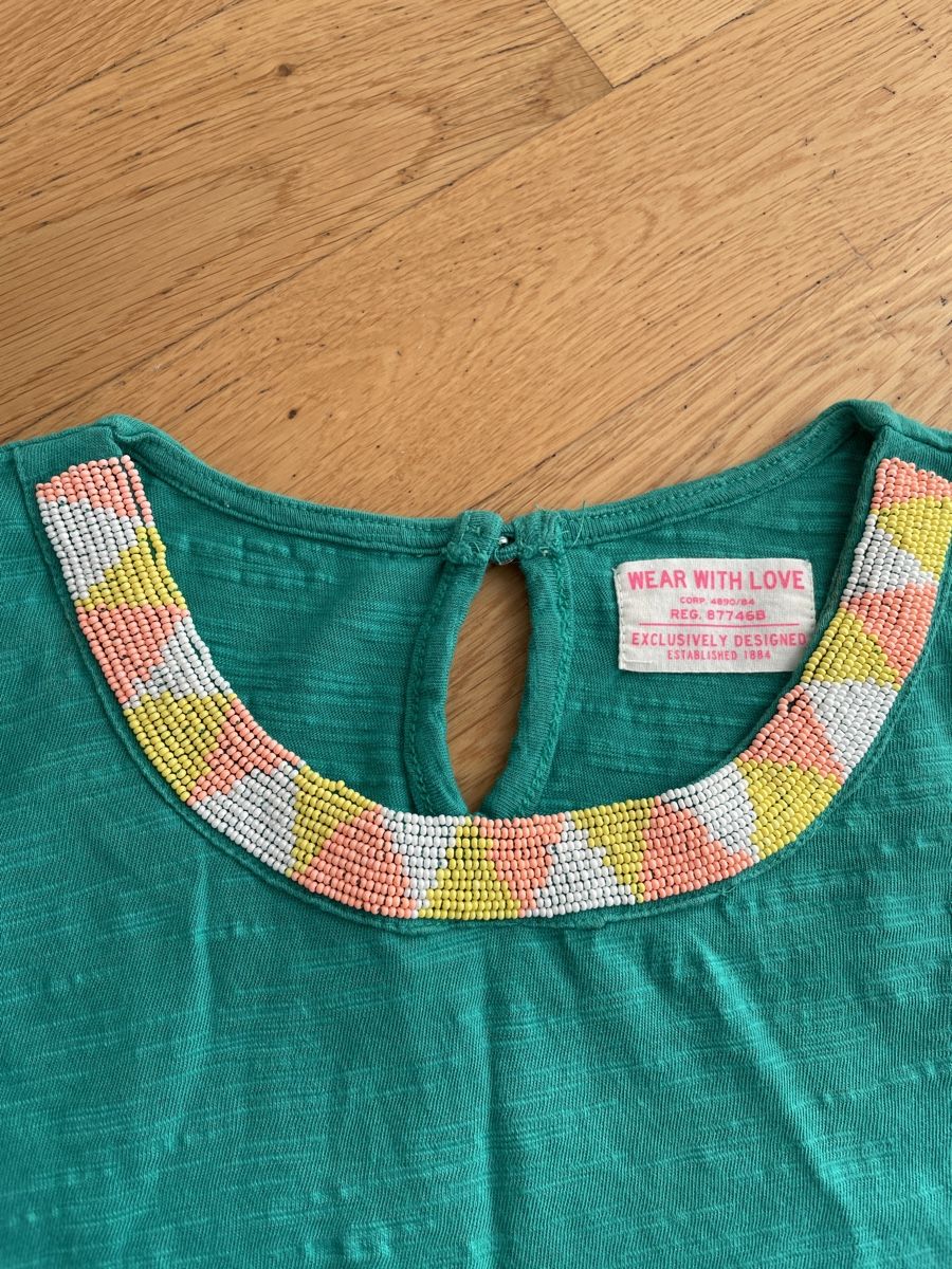 Top: Beaded shirt medium – Usato da Zug venduto da dmjtita 1