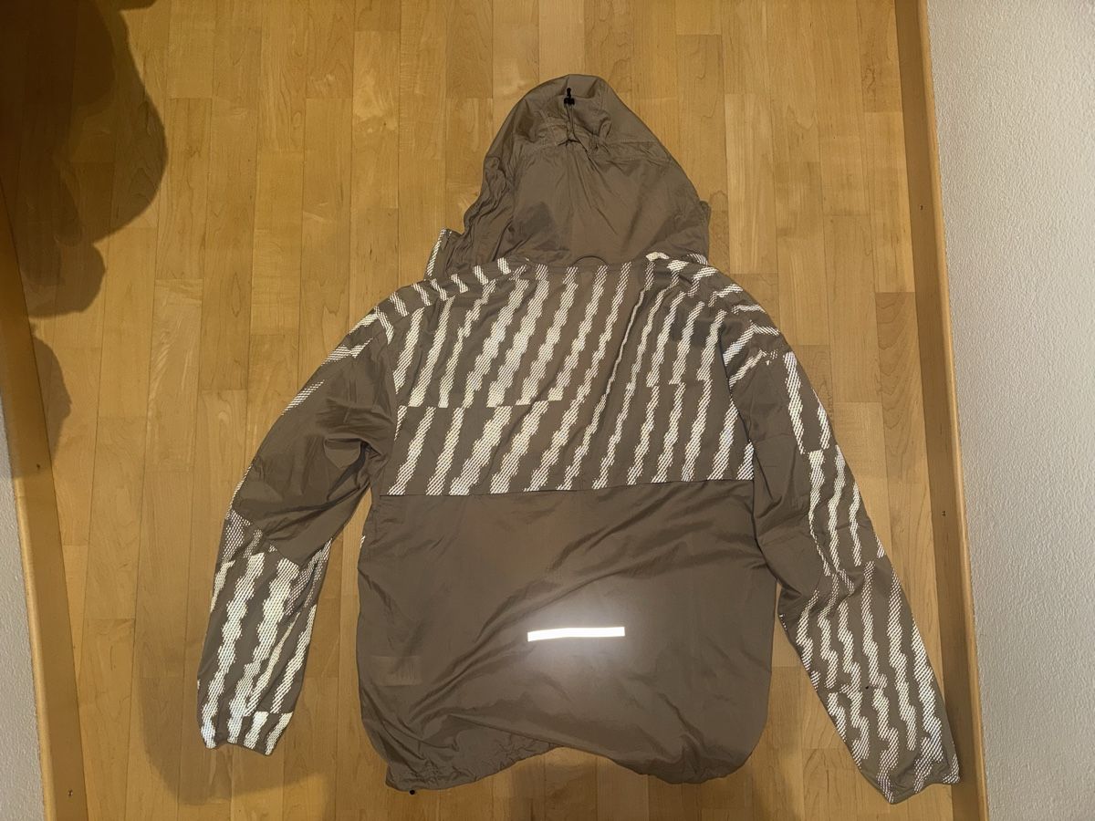 Adidas Giacche: Ungetragene Adidas Running Jacke Grösse M – Nuovo (secondo la descrizione) da St. Gallen venduto da Kamima 2