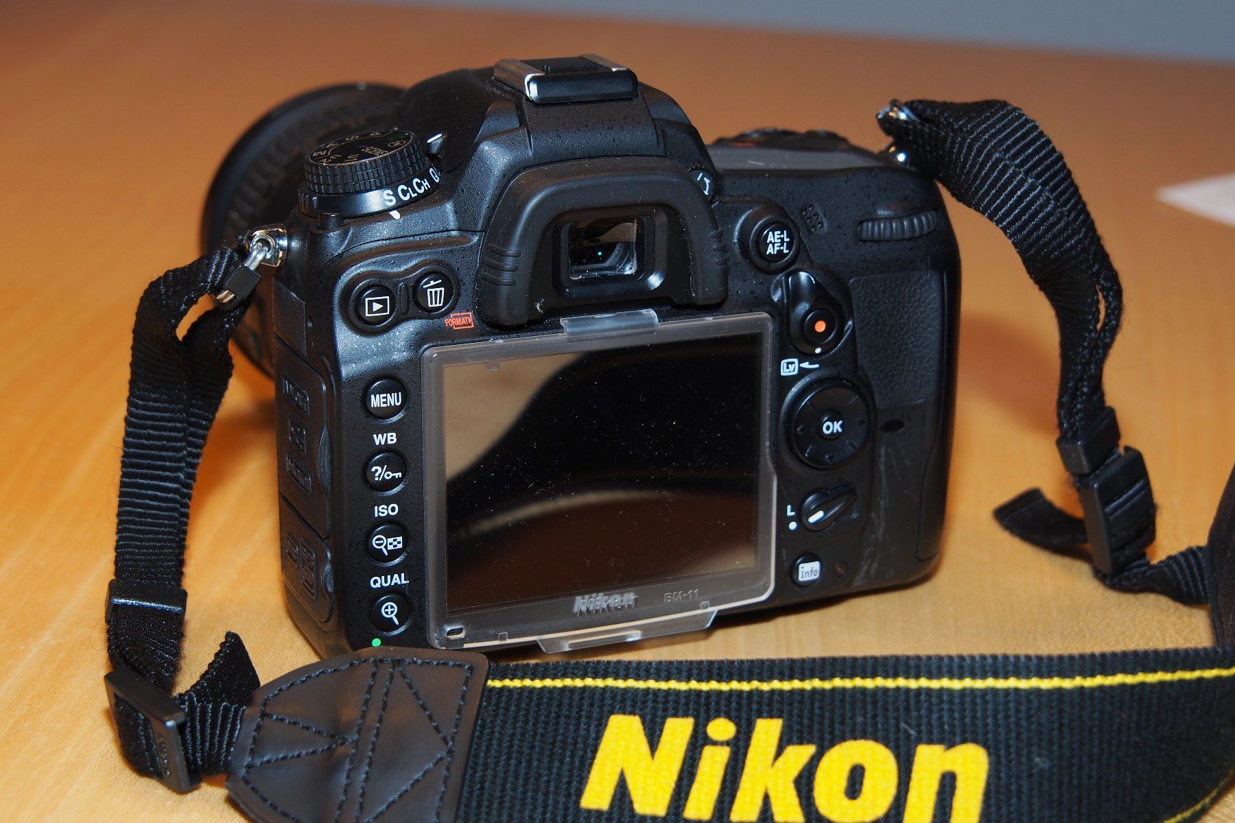 Nikon Fotocamera: Nikon D7000 Digtal-Spiegelreflexkamera inkl. Tasche – Usato da Russikon venduto da Ziorudolfo 4