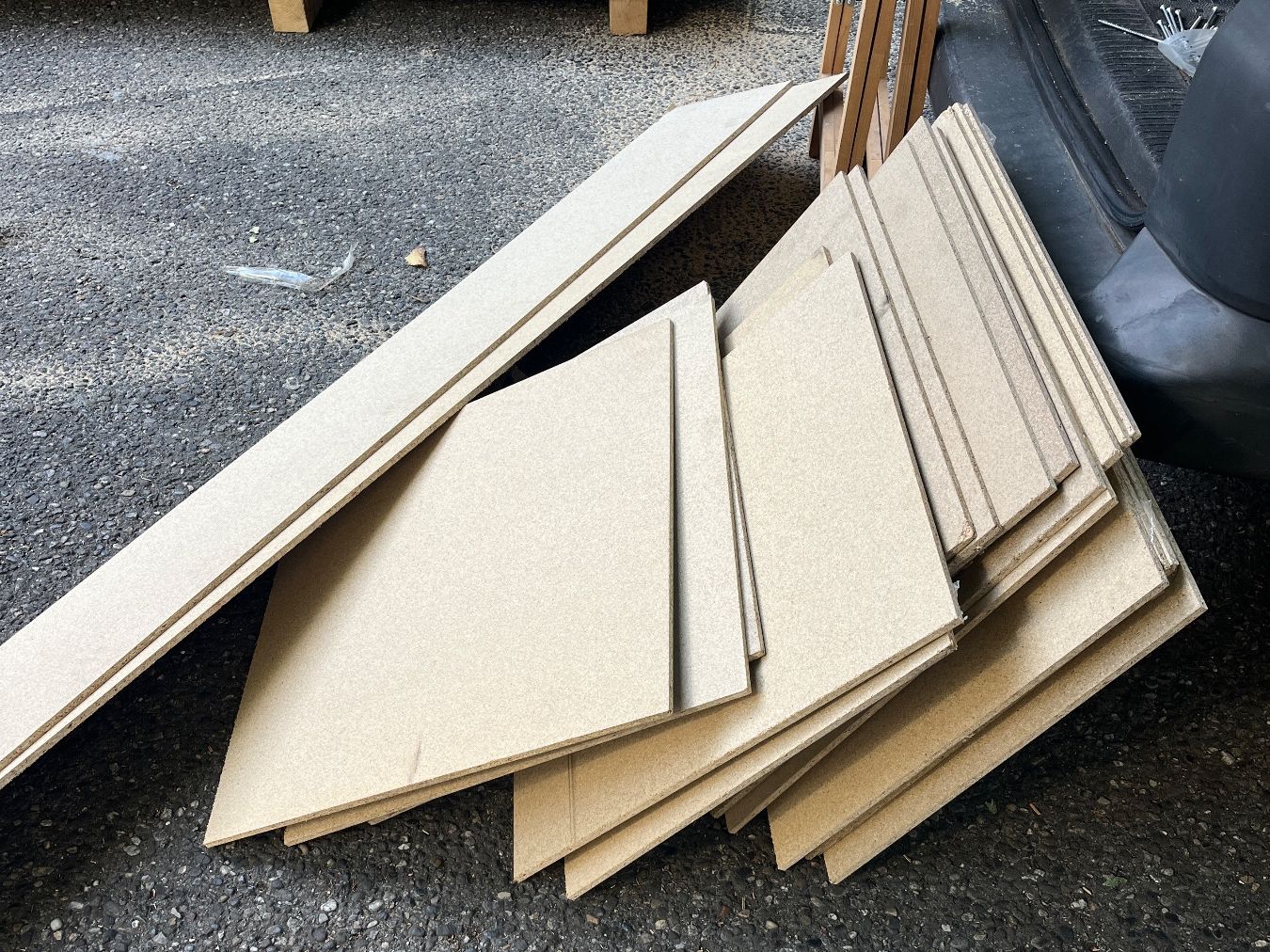 Articles en bois: Spanplatten – D'occasion à Nidau par viv_89r7