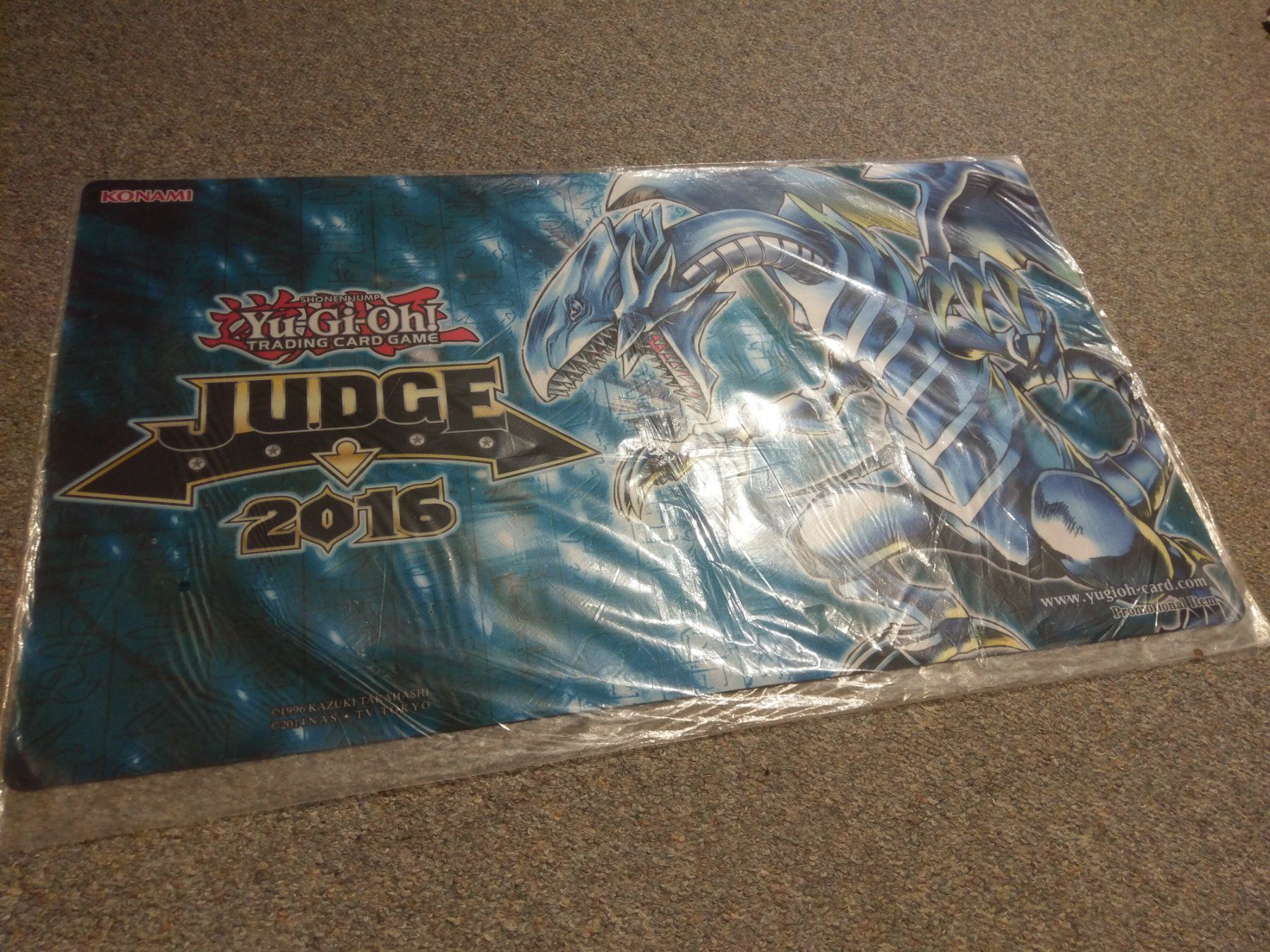 Tappeto da gioco: Blauäugiger weisser Drache Judge Matte/Playmat – Nuovo e nell'imballaggio originale da Hinterfultigen venduto da Marcel2112